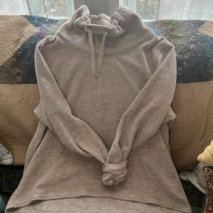 Bass cozy tan pullover
